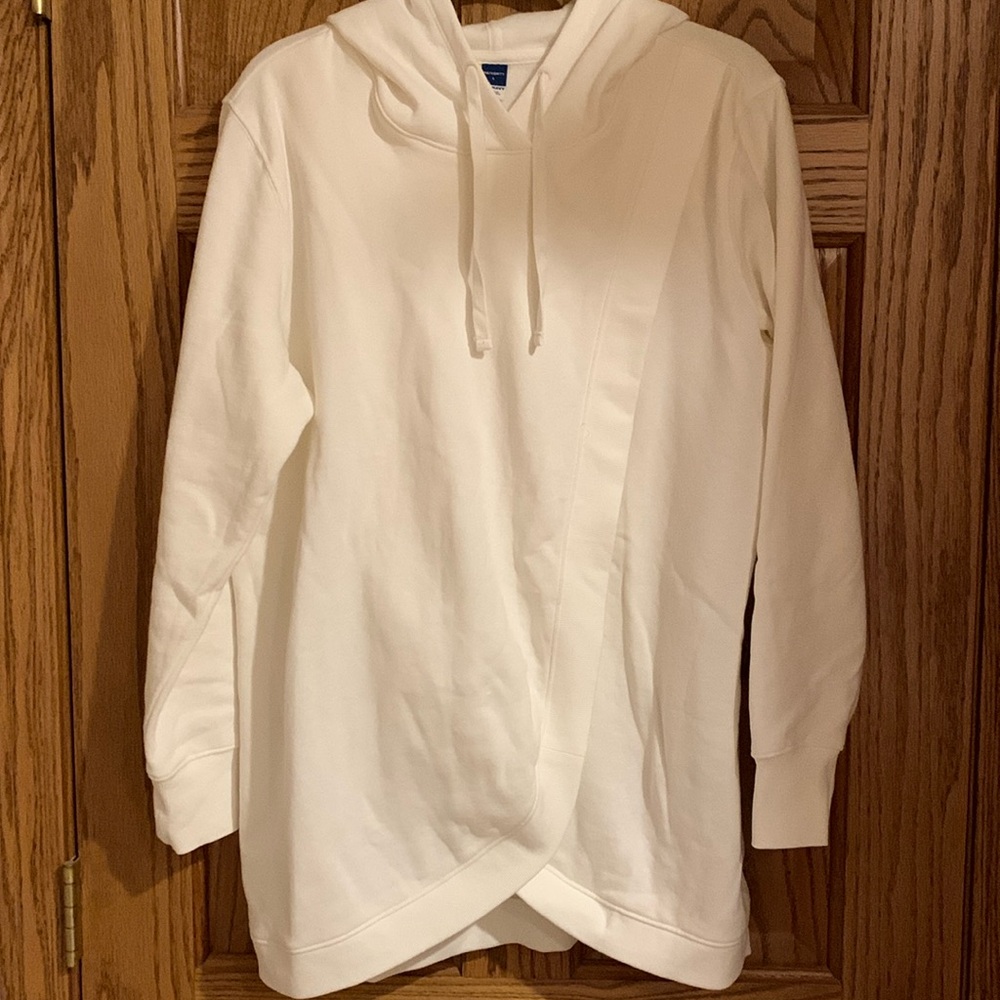 Old Navy Maternity hoodie. White. Size L. Like new!